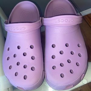 crocs (lavender)